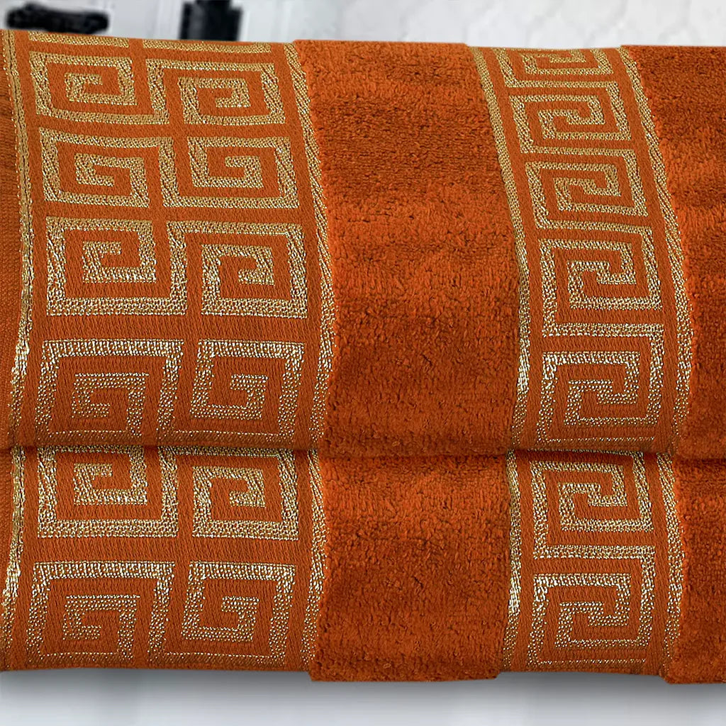 Versatile Bath Towel Rust